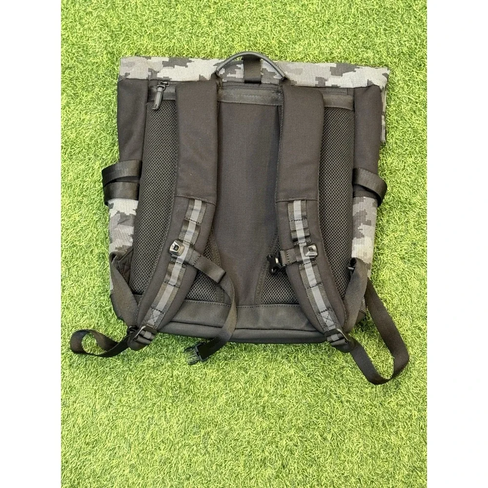 Oakley Backpack Utility Rolled Up Black Camo Blackout School